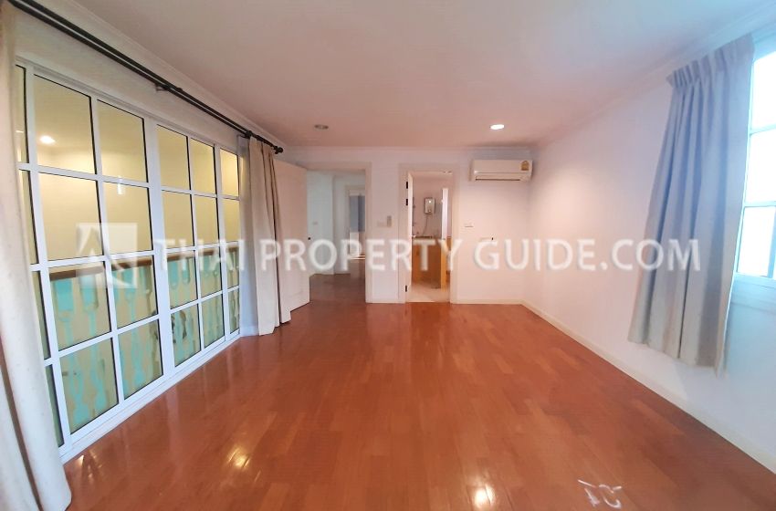 House with Shared Pool in Sukhumvit 